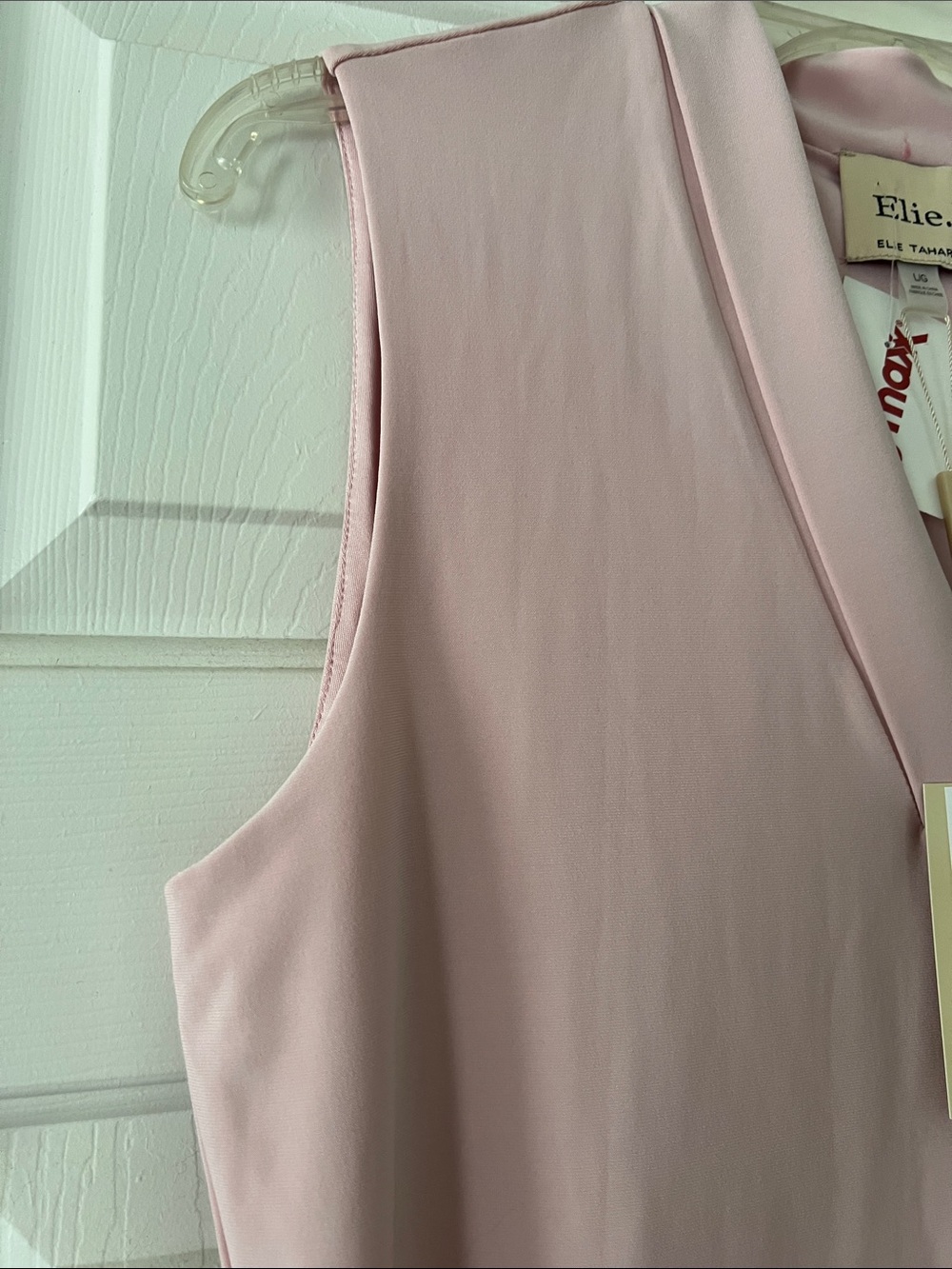 Elie Tahari Soft Pink Sleeveless V-Neck Camisole - Picture 2 of 5